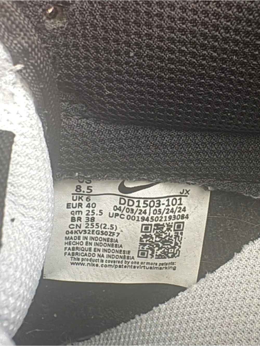 Nike Dunk Low “Panda” Sneakers | Women’s Size 8.5 | Gently Used - Picture 9 of 9
